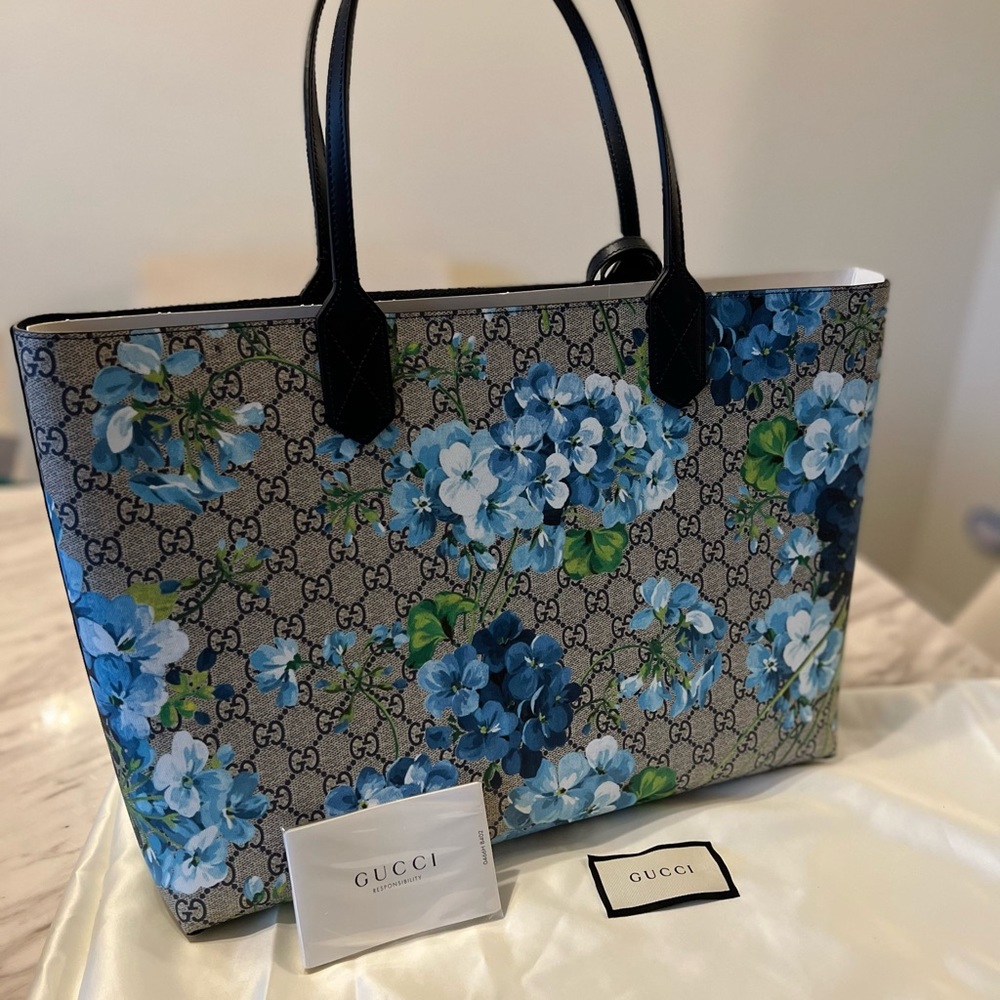 NWT GUCCI BLOOM tote bag blue